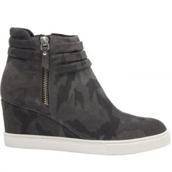 Linea Paolo FRIEDA wedge sneaker. New without tags/box. Size 8.5 - Picture 3 of 4